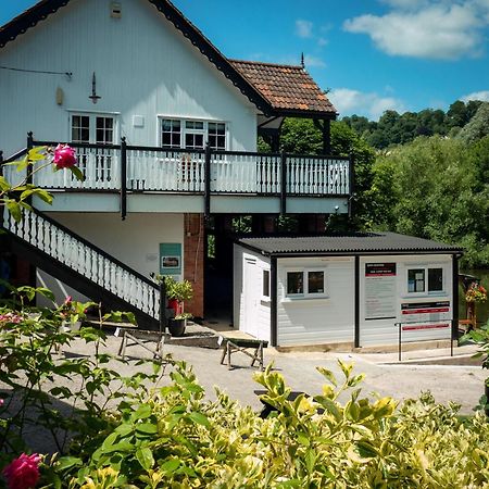 Villa Bath Boating Station Extérieur photo