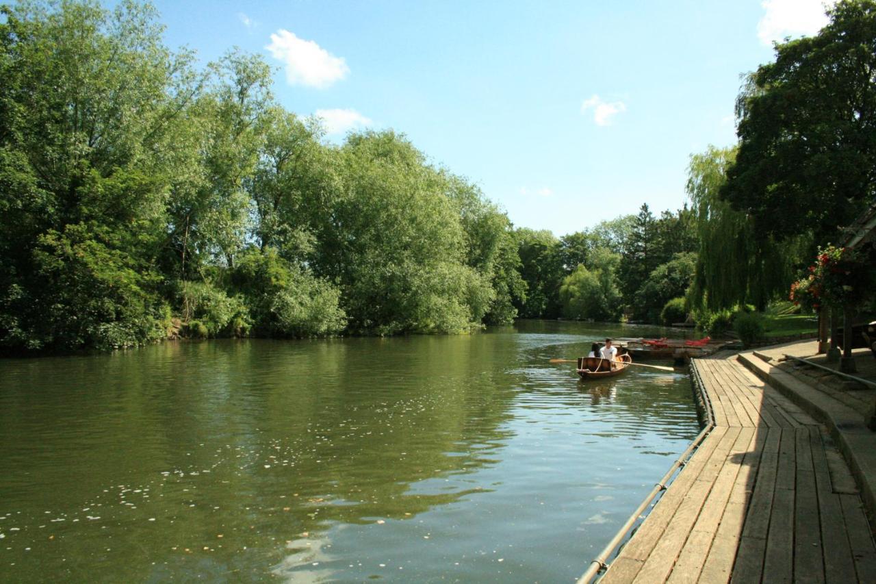 Villa Bath Boating Station Extérieur photo